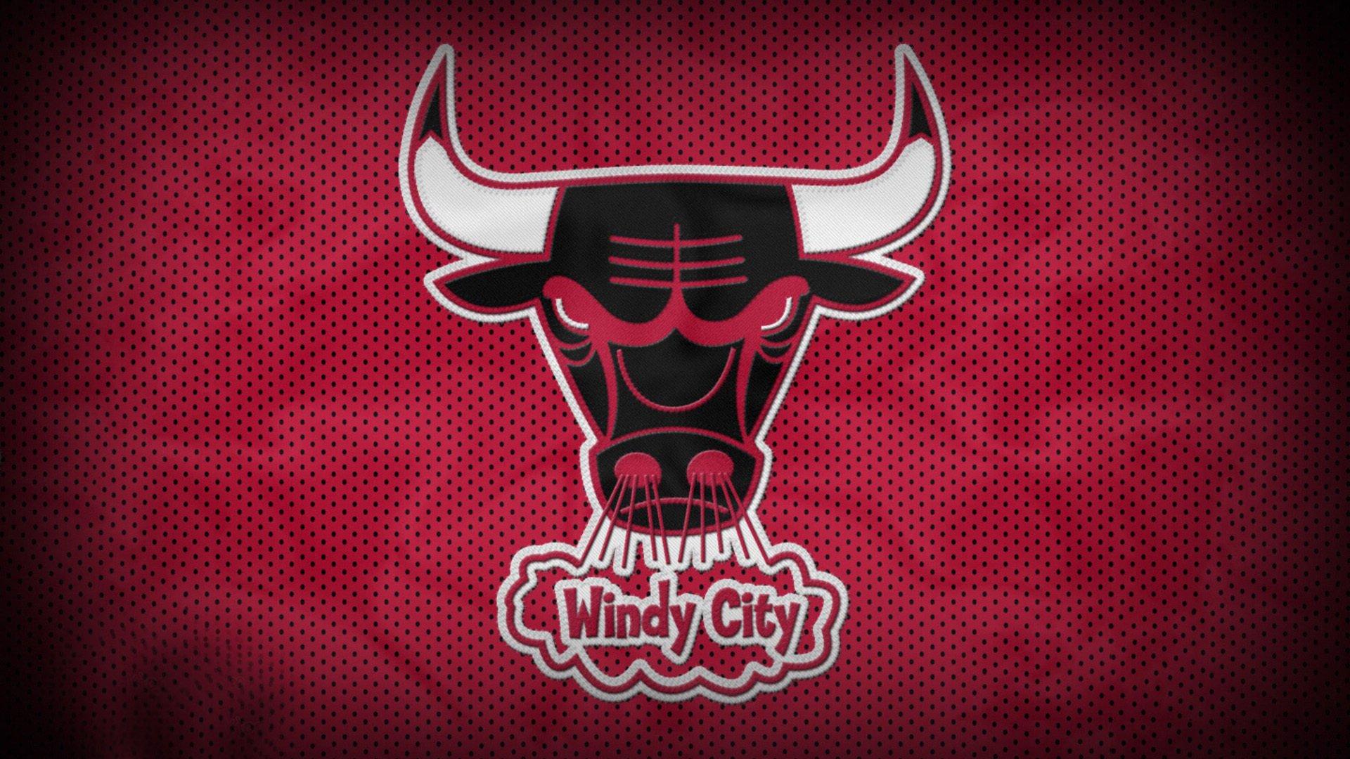 曾令旭点评火箭末节崩盘,狄鲁克斯鲁莽犯规葬送胜局,最后13秒战术缺失暴露执教短板